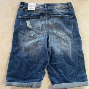 INC Core Denim Jean long cuffed shorts size 6/28 Midrise NWT women’s